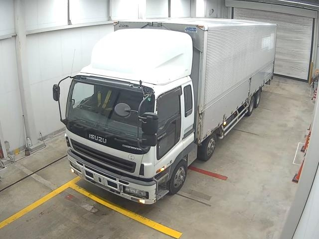ISUZU TRUCK