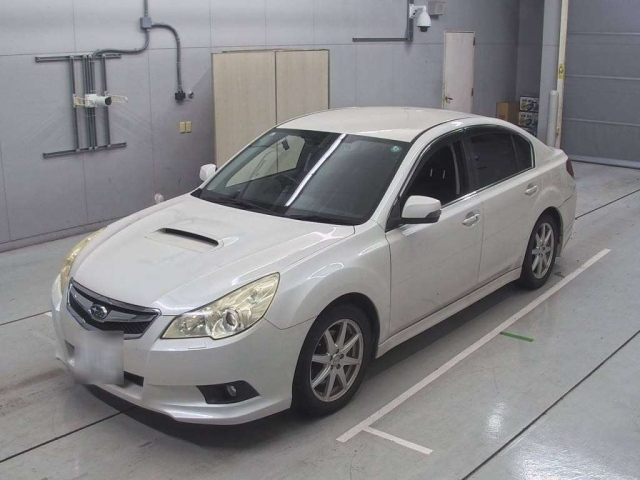 SUBARU LEGACY B4