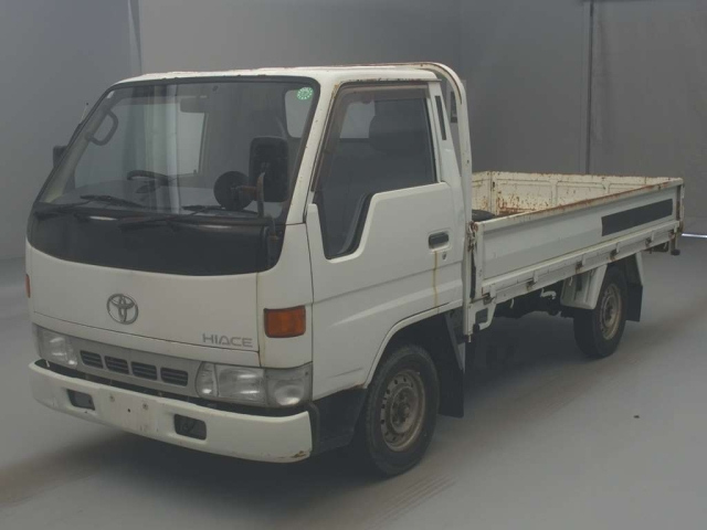 TOYOTA HIACE TRUCK