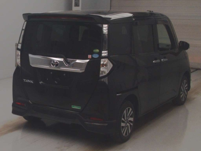 TOYOTA TANK
