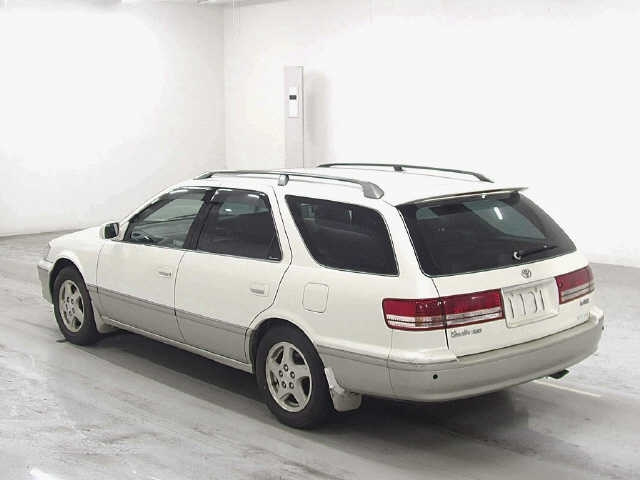 TOYOTA MARK2 QUALIS