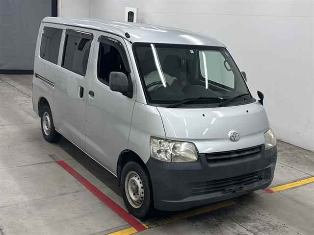 TOYOTA TOWN ACE VAN