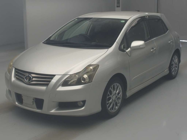 TOYOTA BLADE
