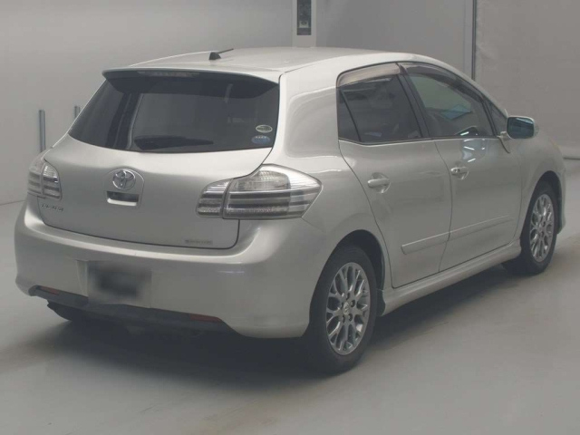 TOYOTA BLADE