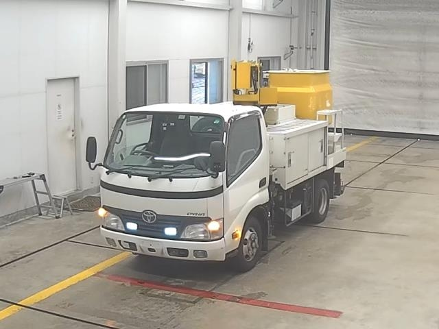 TOYOTA DYNA
