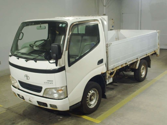 TOYOTA DYNA