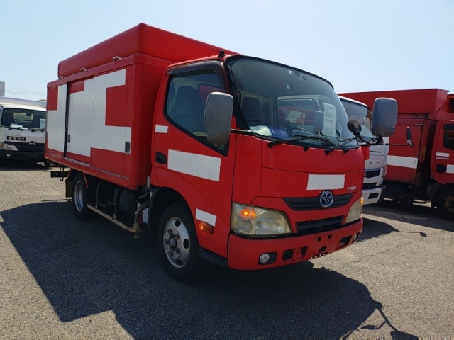 TOYOTA DYNA