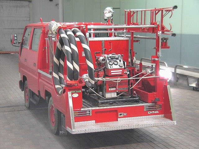 TOYOTA DYNA