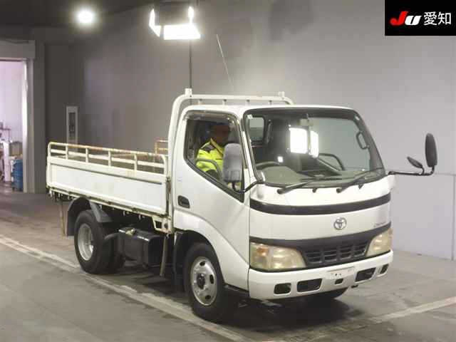 TOYOTA DYNA