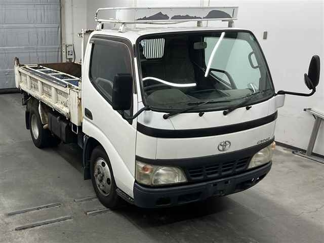 TOYOTA DYNA