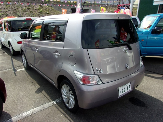TOYOTA BB
