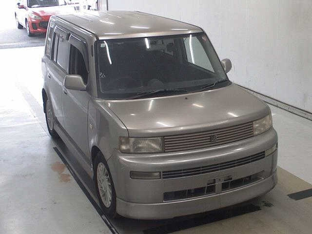 TOYOTA BB