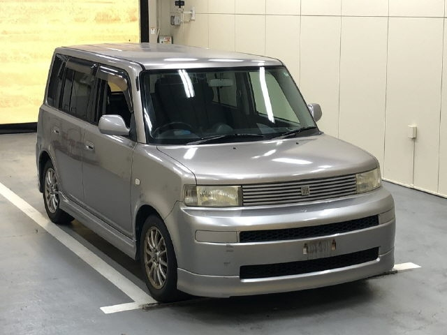 TOYOTA BB