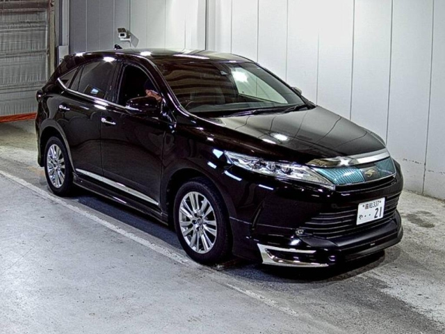 TOYOTA HARRIER