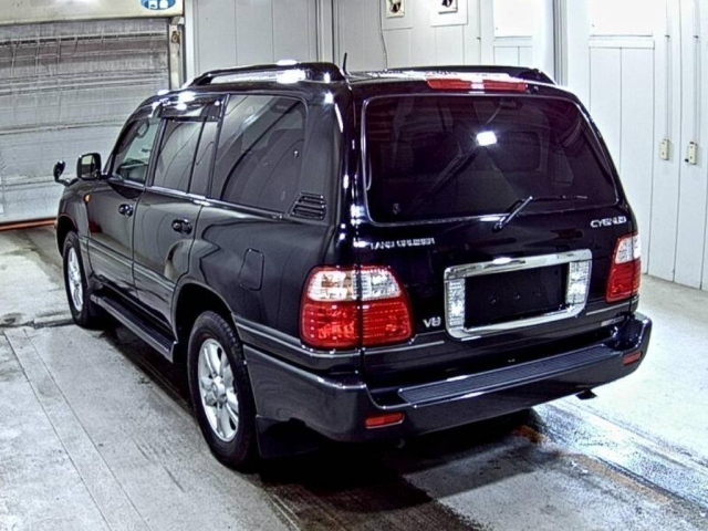 TOYOTA LAND CRUISER