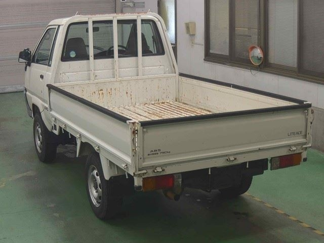TOYOTA LITE ACE TRUCK