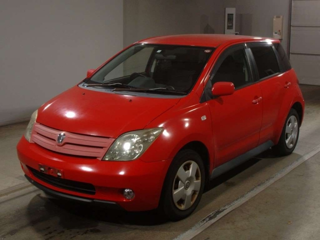 TOYOTA IST