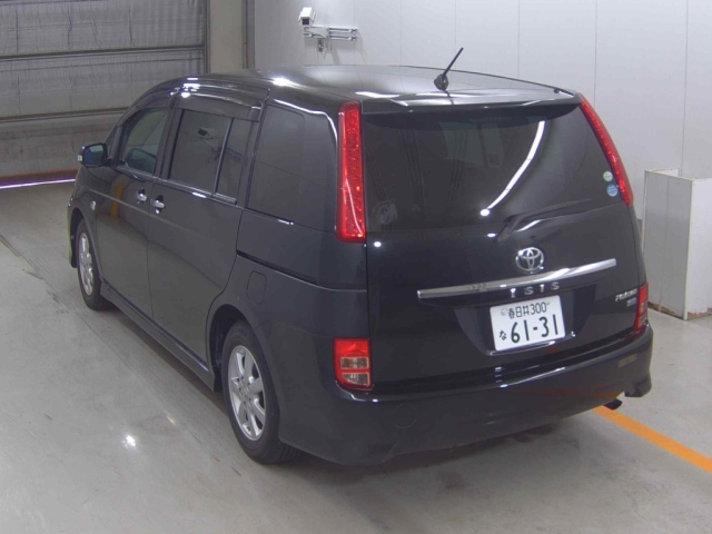 TOYOTA ISIS