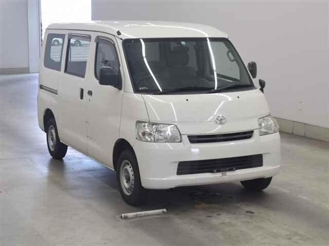 TOYOTA LITE ACE VAN