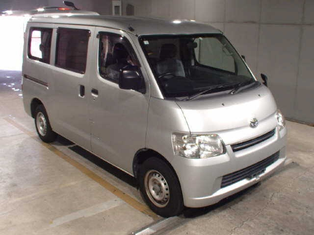 TOYOTA LITE ACE VAN