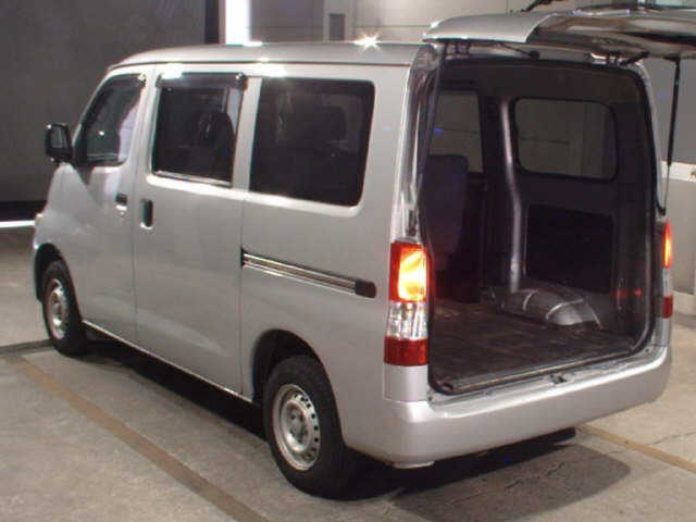 TOYOTA LITE ACE VAN