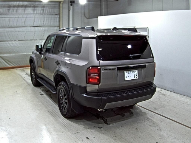 TOYOTA LAND CRUISER