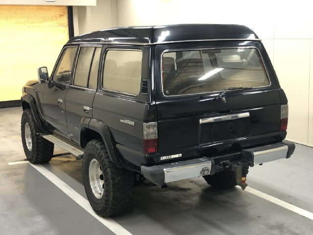 TOYOTA LAND CRUISER