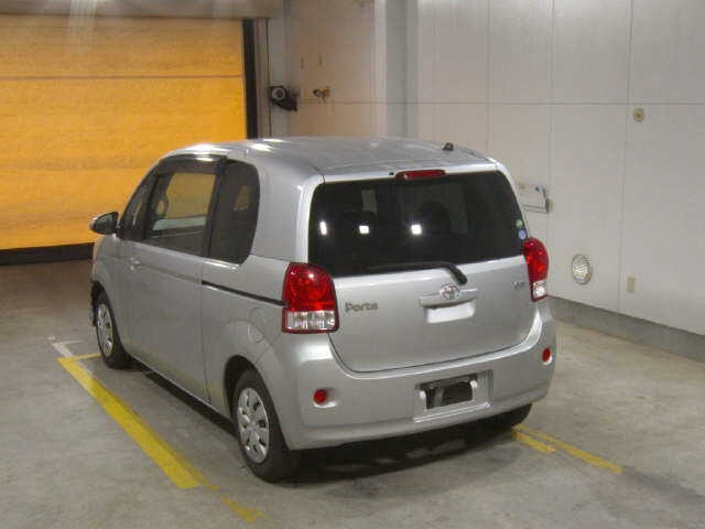 TOYOTA PORTE