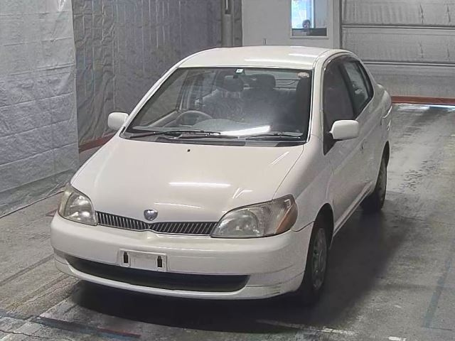 TOYOTA PLATZ