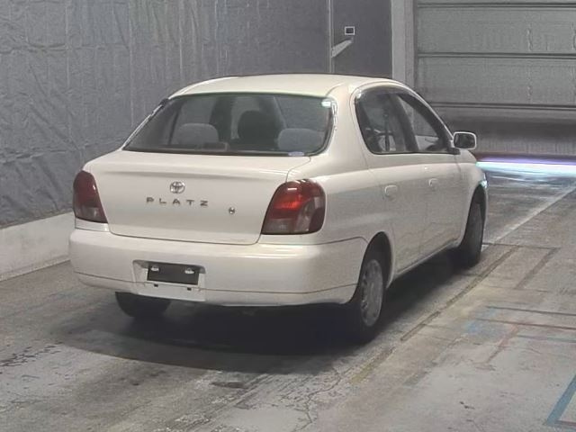 TOYOTA PLATZ