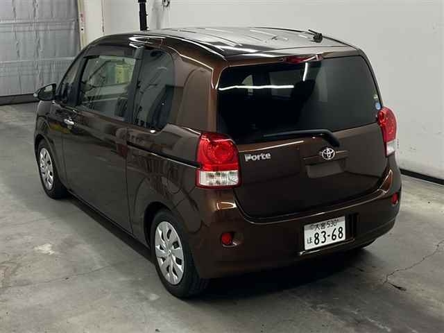 TOYOTA PORTE
