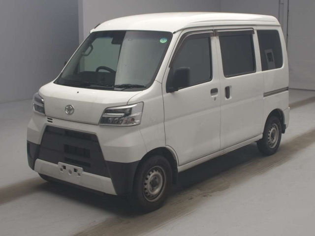 TOYOTA PIXIS VAN