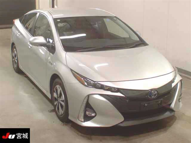 TOYOTA PRIUS PHV