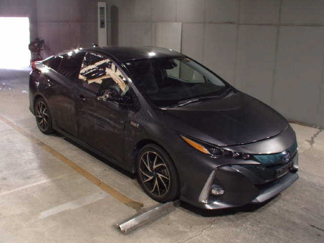 TOYOTA PRIUS PHV