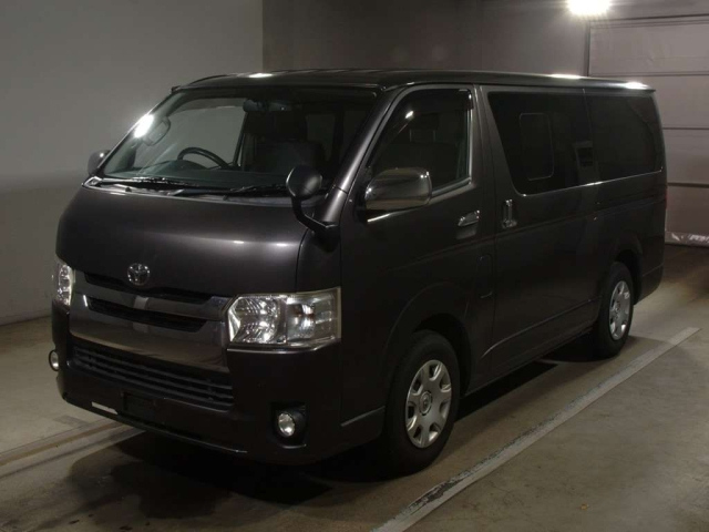 TOYOTA REGIUS ACE VAN