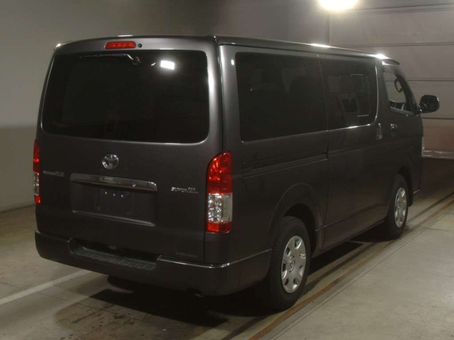 TOYOTA REGIUS ACE VAN
