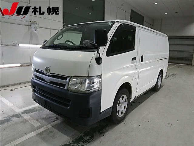 TOYOTA REGIUS ACE VAN