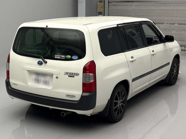 TOYOTA SUCCEED