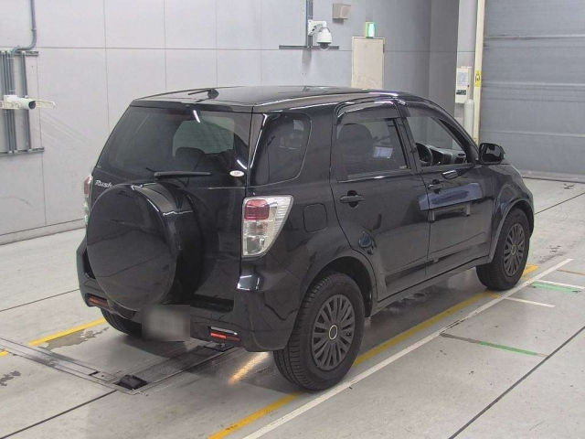 TOYOTA RUSH