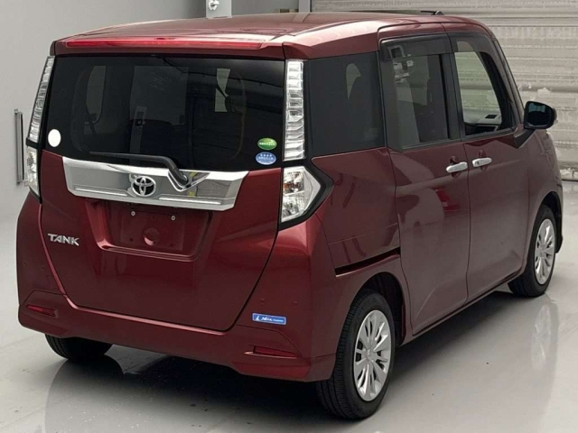 TOYOTA TANK