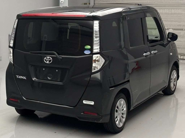 TOYOTA TANK