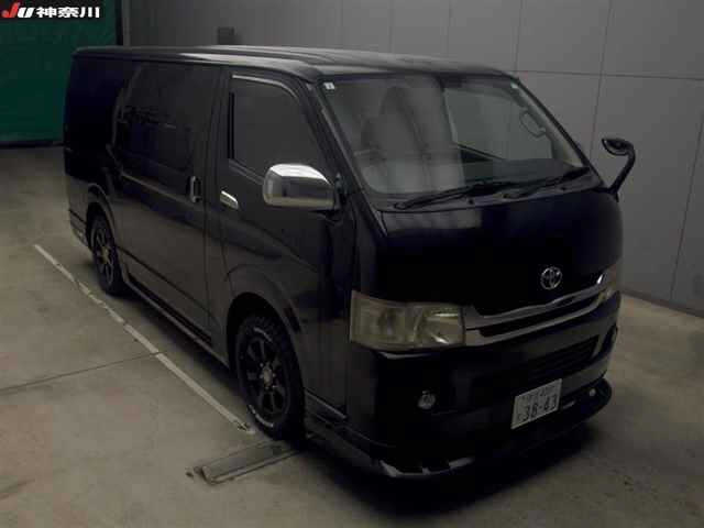 TOYOTA REGIUS ACE VAN