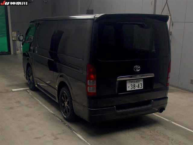 TOYOTA REGIUS ACE VAN