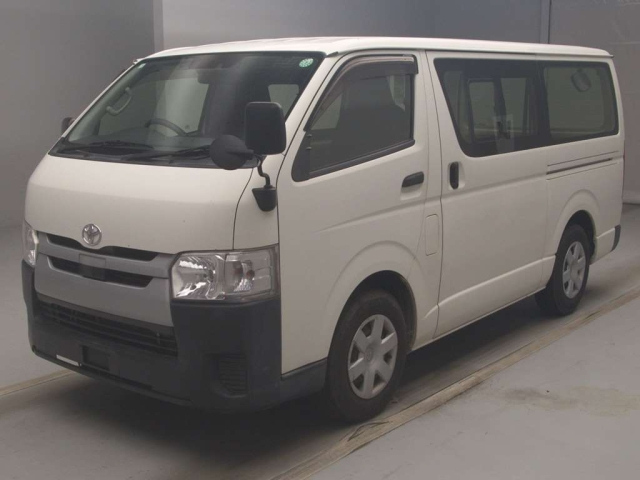 TOYOTA REGIUS ACE VAN