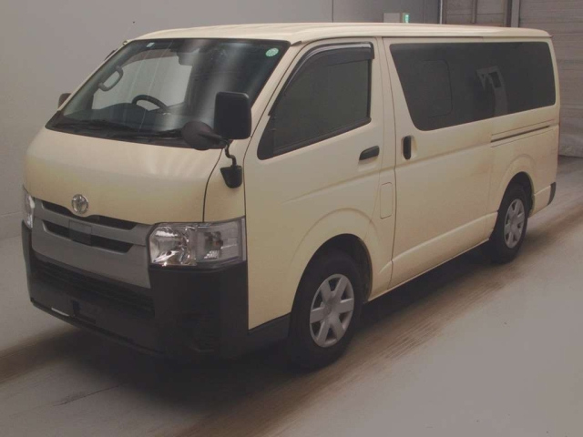 TOYOTA REGIUS ACE VAN