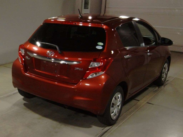 TOYOTA VITZ