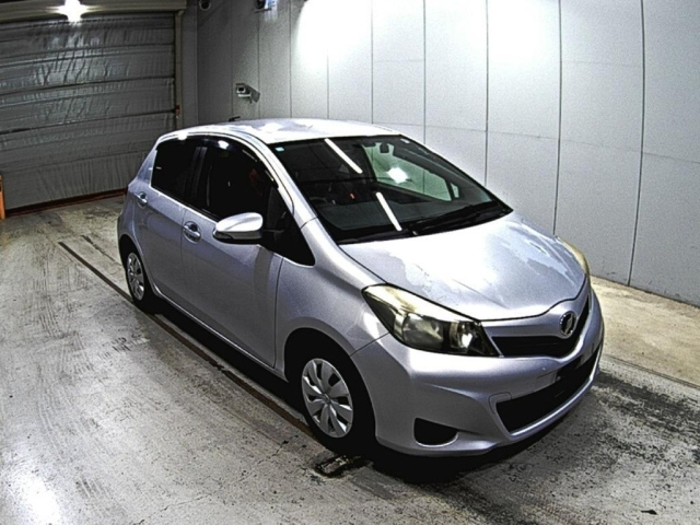 TOYOTA VITZ