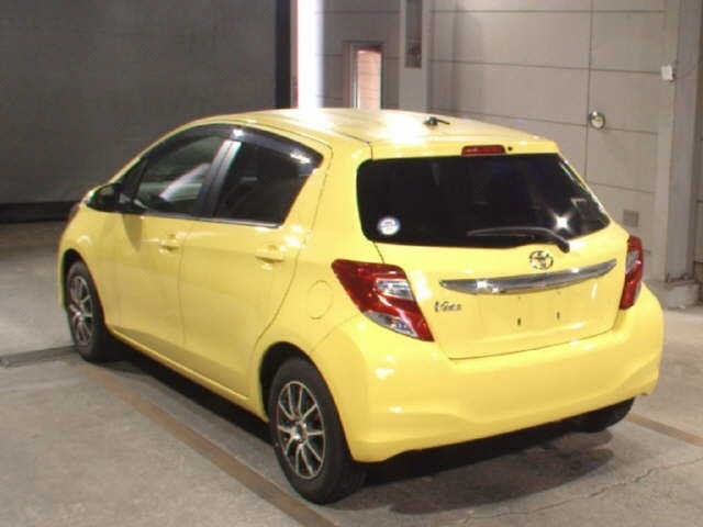 TOYOTA VITZ