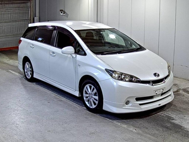 TOYOTA WISH