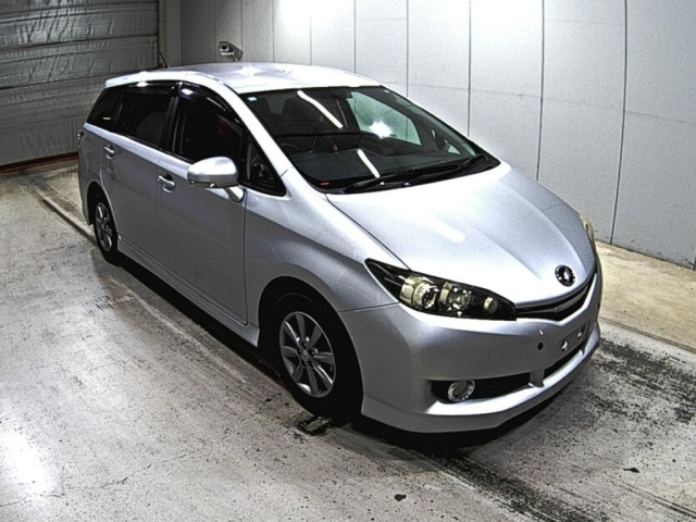 TOYOTA WISH